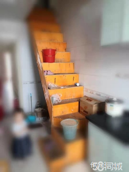 盛世家园六楼送七楼,实用面积150