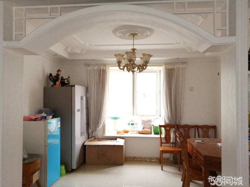 尚鼎国际 精装电梯七楼 超大空间 宽敞明亮